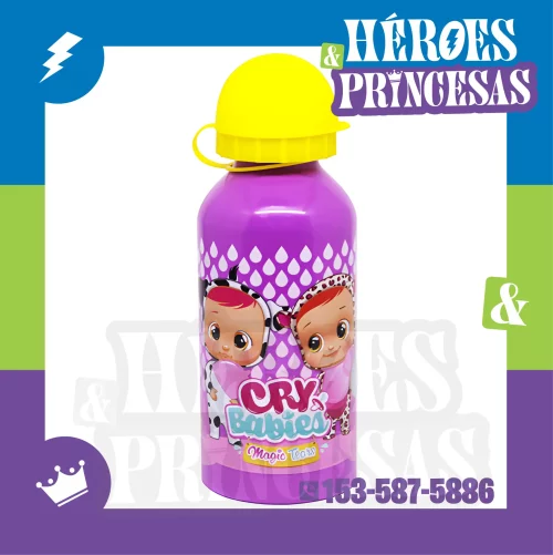 Botella infantil de aluminio con tapa a rosca y diseño de Cry Babies, disponible en Héroes y Princesas Lanús