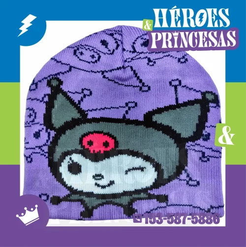 Gorro infantil tejido de Kuromi en color violeta con diseño de personaje, orejas negras y detalles rojos, ideal para invierno y estilo kawaii