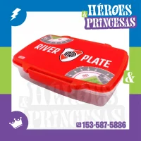 lunchbox_infantil_river_plate_con_diseño_rojo_estadio_mas_monumental_y_escudo_central_en_lanus_zona_sur_buenos_aires_argentina