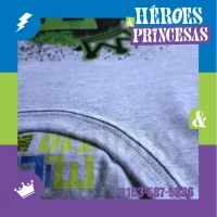 Remera infantil manga larga con diseño Creeper inspirada en Minecraft, marca micoco de Héroes y Princesas