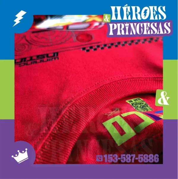 Remera infantil mangas largas con diseño de Rayo McQueen, marca micoco de Héroes y Princesas